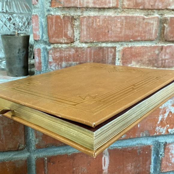 Coffee table book: The Adventure of Archaeology - Picture 11 of 11